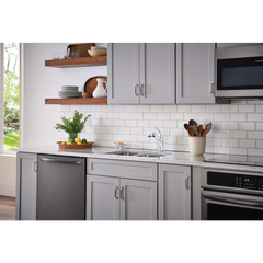 Brecklyn One-Handle Pullout Kitchen Faucet