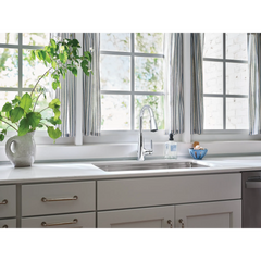 Haelyn MotionSense Wave One-Handle Pulldown Touchless Kitchen Faucet