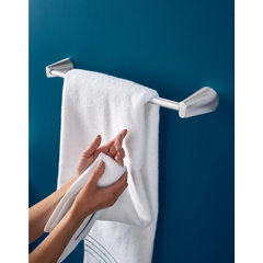 Kasey 18" Towel Bar
