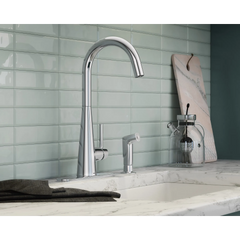 Sleek Chrome One-Handle Kitchen Faucet