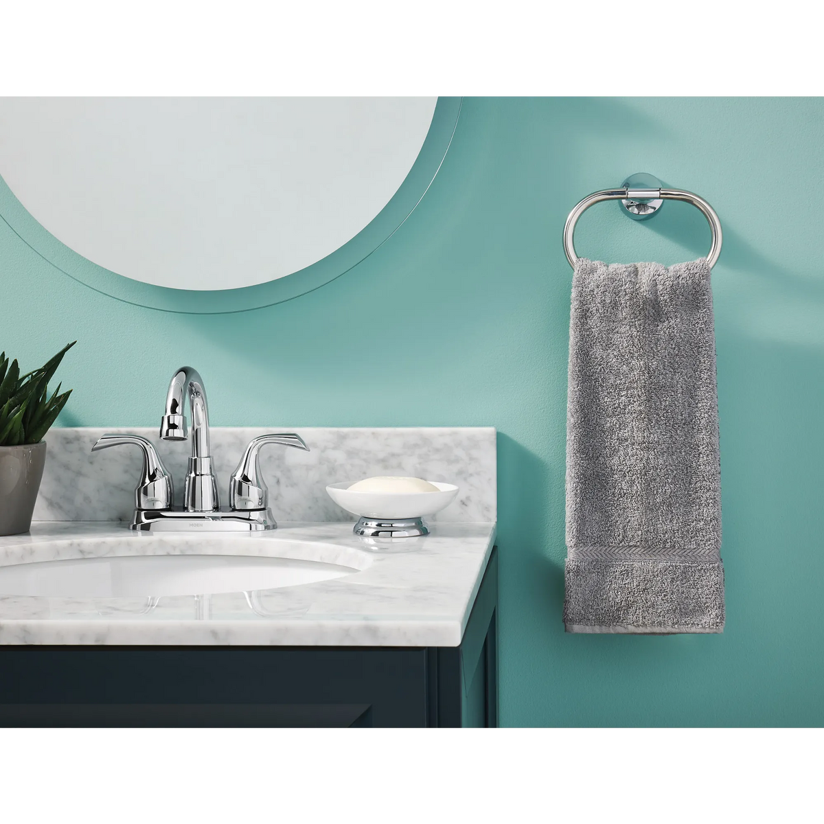 Idora 24" Towel Ring