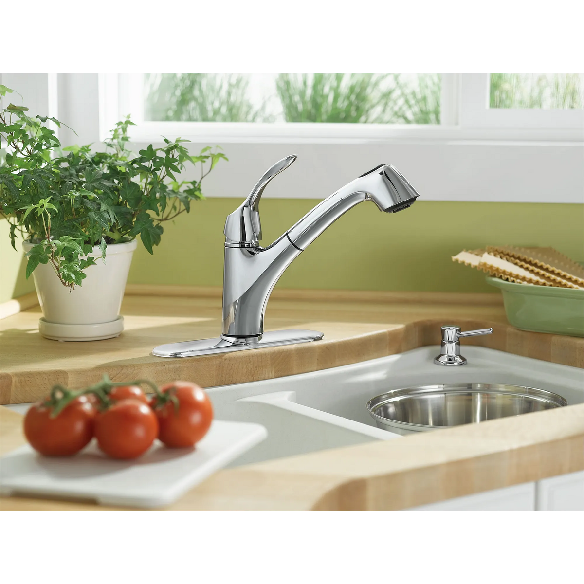 Torrance Chrome one-handle low arc pullout kitchen faucet