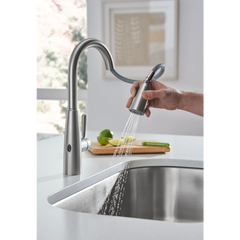Sperry MotionSense Wave One-Handle Pulldown Touchless Kitchen Faucet