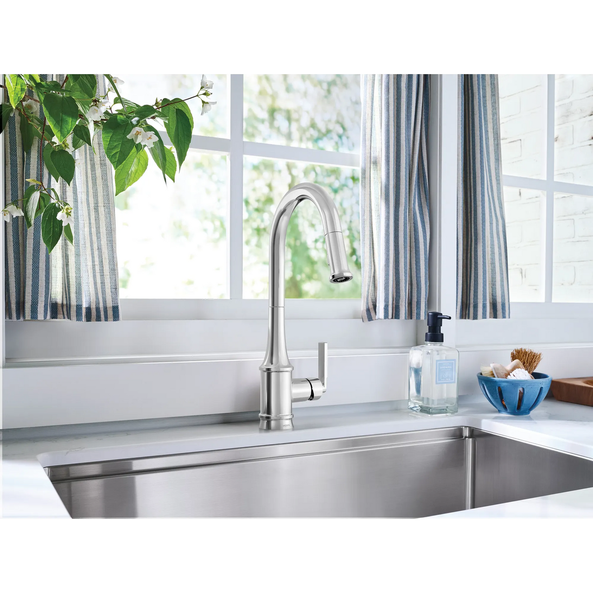 Judith One-Handle High Arc Pulldown Kitchen Faucet