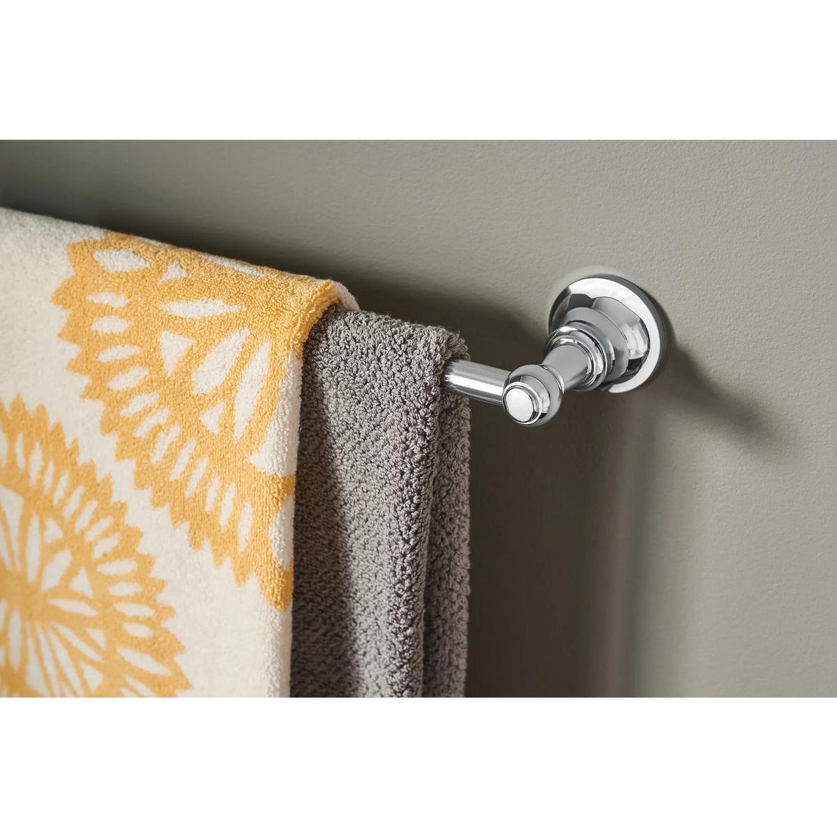 Vale Chrome 18" Towel Bar