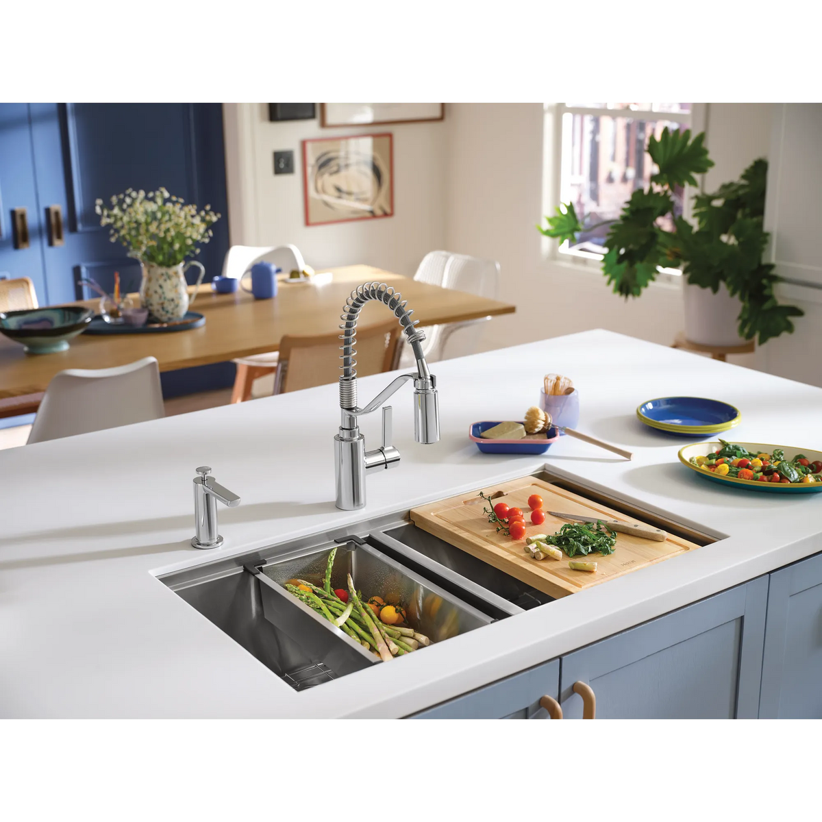 Genta LX One-Handle Pre-Rinse Spring Pulldown Kitchen Faucet