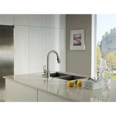 Kleo Classic stainless one-handle pulldown kitchen faucet