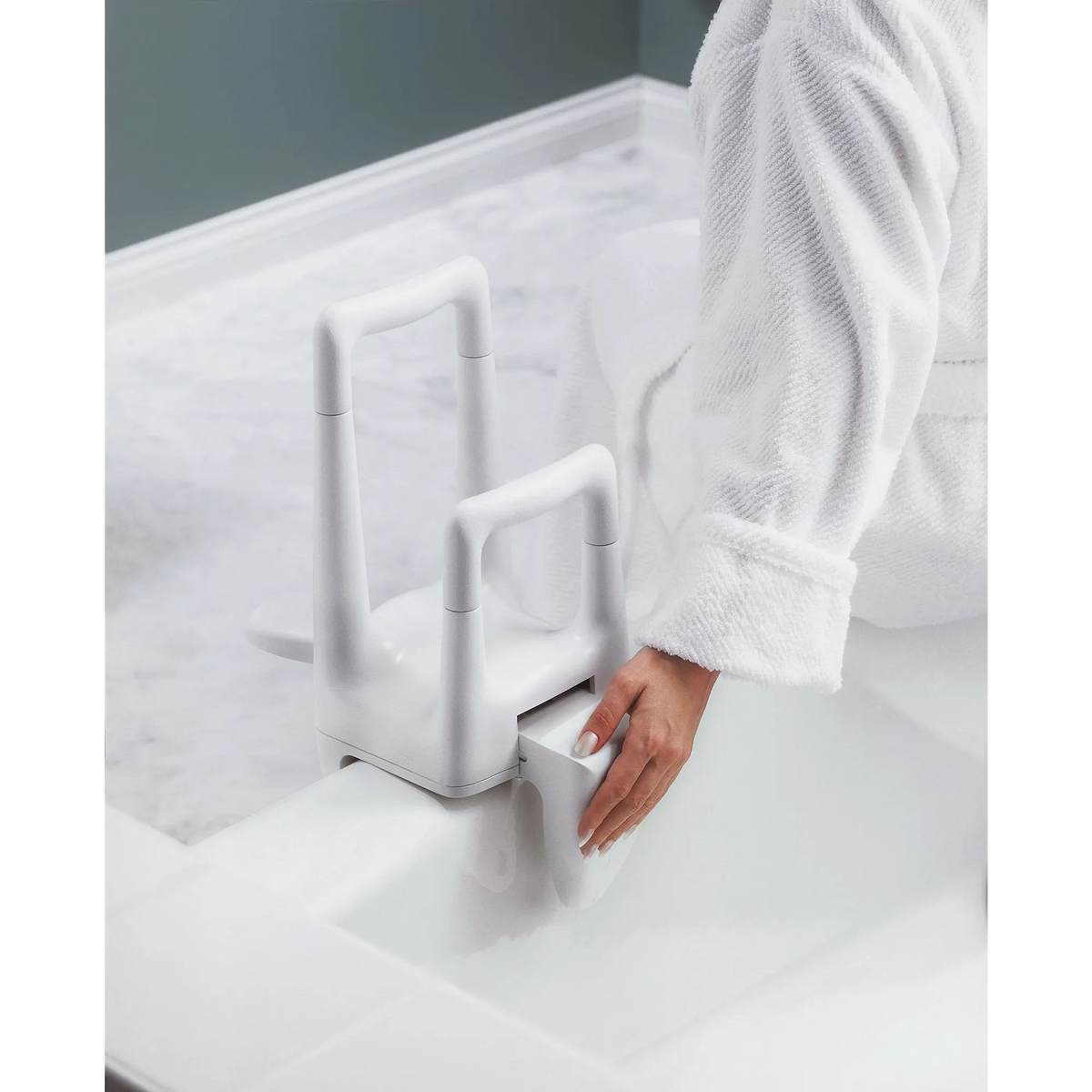 Moen Home Care Glacier Tub Grip