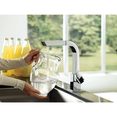 90 Degree Chrome One-Handle High Arc Pullout Kitchen Faucet