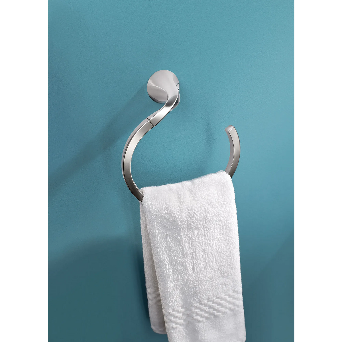 Oxby Towel Ring