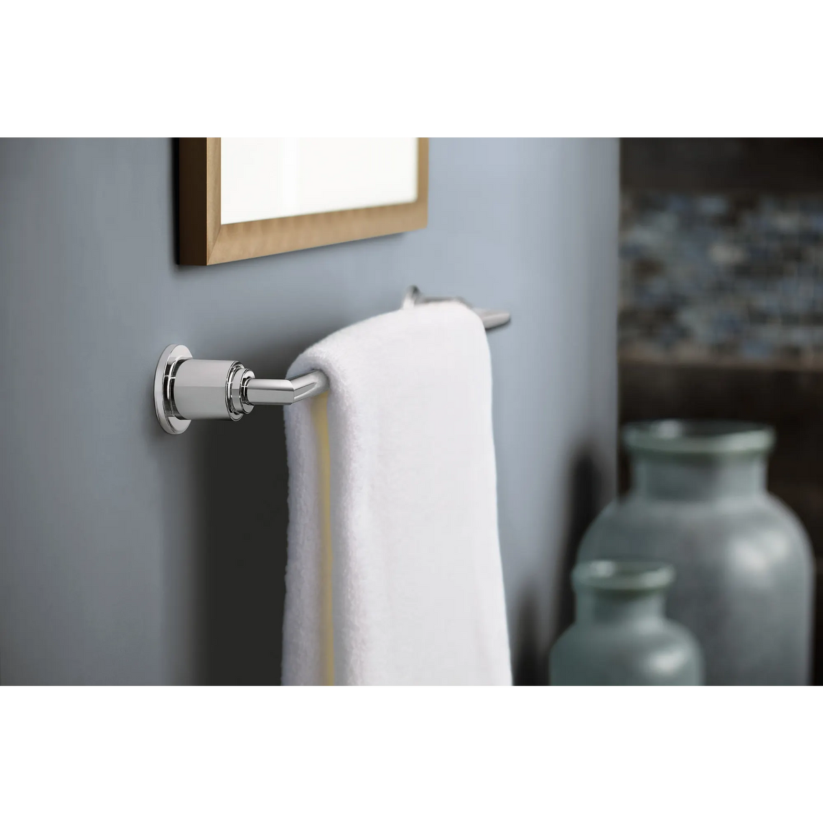 Arris 18" Towel Bar