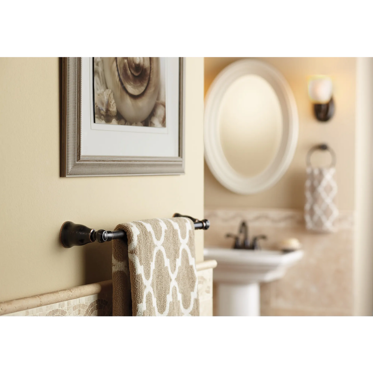 Traditional Mediterranean bronze 18" Towel Bar