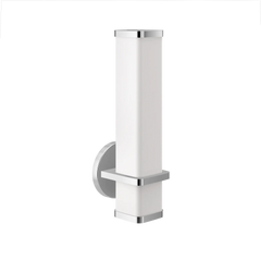 Iver Chrome one globe bath light