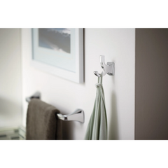 Voss 18" Towel Bar