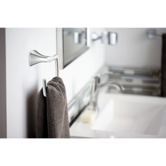 Voss Towel Ring