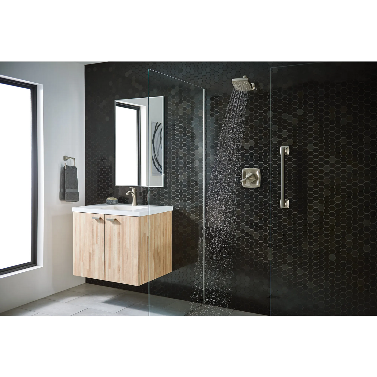 Voss 18" Designer Grab Bar